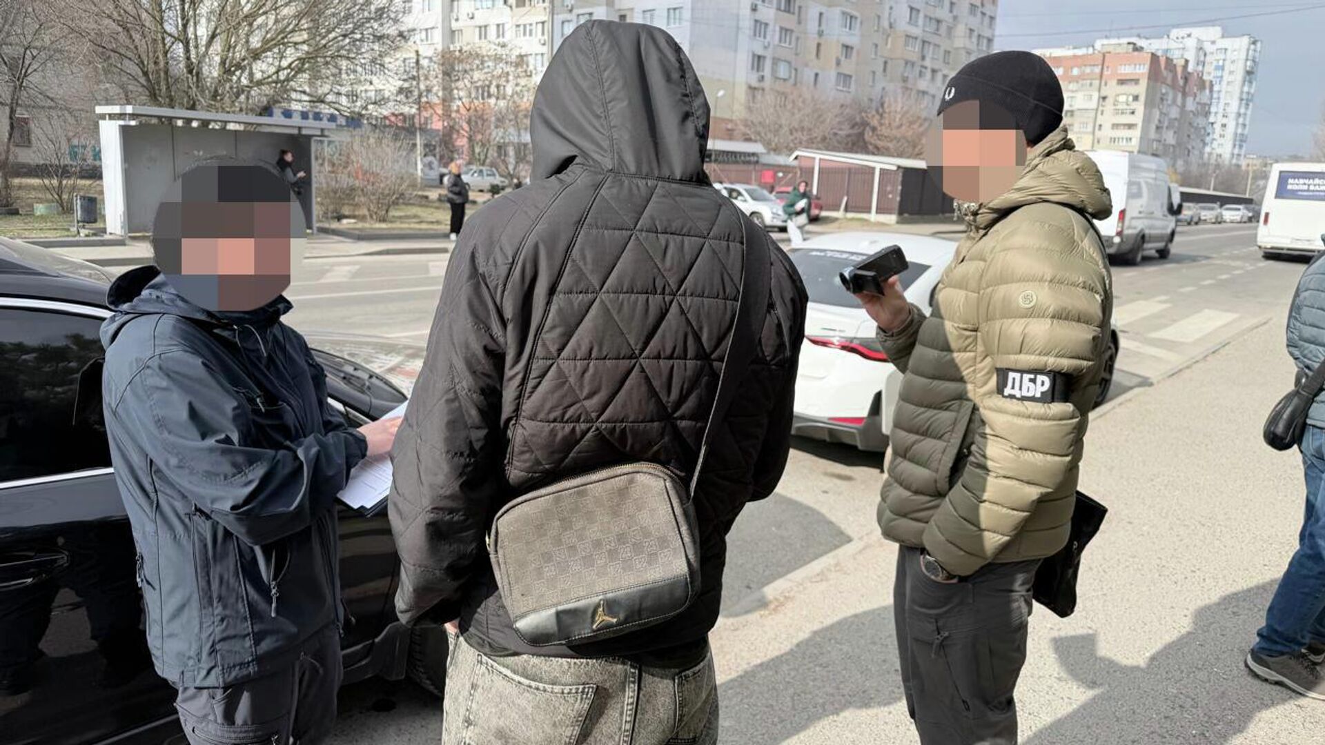 Украинские врачи помогали уклонистам оформить инвалидность за $12 тыс