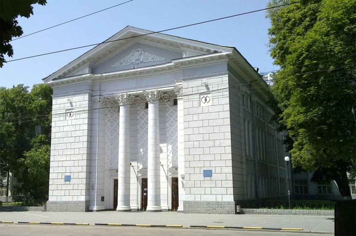 В Одессе профессора вуза уволили из-за экзамена на русском