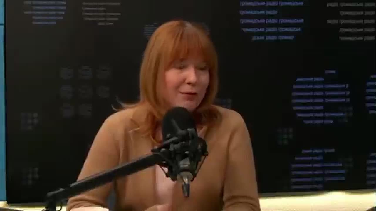 Похоже, что-то в лесу сдохло, если целая советник министра образования и науки Незалёжной Иванна Коберник признала: если человек всю жизнь говорил на одном языке, а потом его вынуждают говорить на чуждом, на мове — ничего...