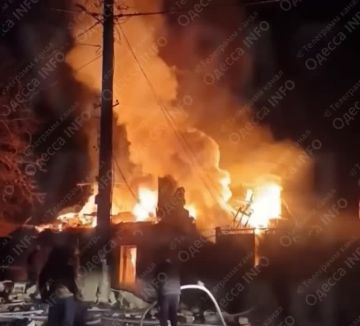 Масштабные ночные удары по Одессе