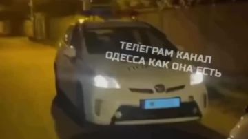 Одесские каналы публикуют видео погони и последствий "общения" 16-летнего подростка с людоловами