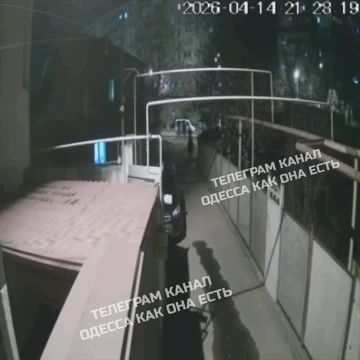 Побитые дети. В Одессе людоловы ТЦК догнали 16-летнего подростка в узком переулке, избили толпой и залили перцовым баллончиком