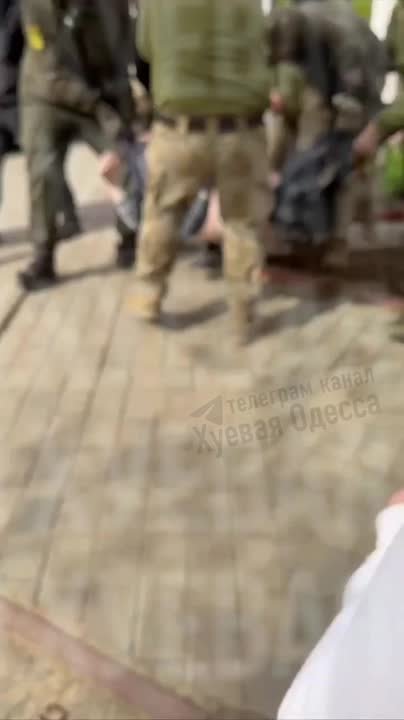 А вот ещё один вид свободы — свободы передвижения на весу