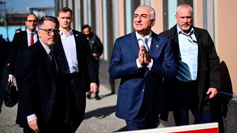 Сын последнего шаха Ирана Реза Пехлеви приехал на Украину