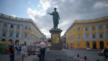 Рассуждать о будущем Одессы сейчас — гадание на кофейной гуще, заявил эксперт