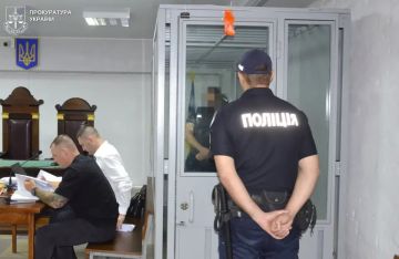 4 июля на трассе Одесса — Николаев произошла страшная авария: микроавтобус с людьми столкнулся с грузовиком