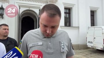 Ничего себе откровения!. Террорист и экстремист глава ОП Зеленского Кирилл Буданов в одном коротеньком интервью наплёл столько дичи, что складывается стойкое ощущение, будто наркофюрер от щедрот своих ближайшим соратникам...