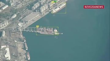 Минобороны подтвердило: Одесса и Черноморск получили своё. В портах накрыли инфраструктуру, склады, резервуары с топливом. Два сухогруза, паром и патрульный катер в утиль