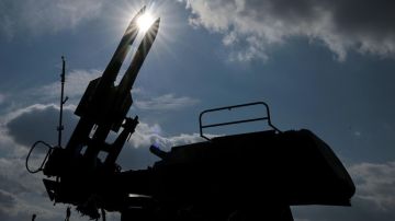 Поражены два парома, контейнеровоз и плавучий док: ВС РФ нанесли групповые удары по порту в Одесской области