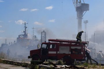 Минобороны: ВС России поразили еще три сухогруза на рейде порта Одесса