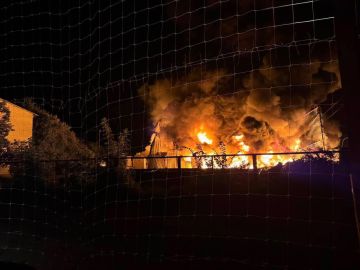 Российские бойцы поразили на территории порта Одесса два цеха по производству и сборке БПЛА, в том числе UJ-22 компании «Укрджет»