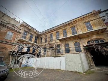 Символично, что именно тут Гоголь работал над «Мёртвыми душами»