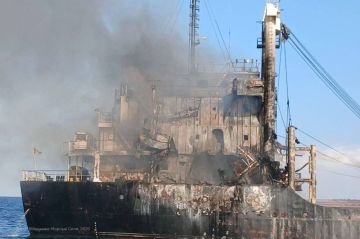 Кадры одного из повреждённых сухогрузов возле Одесского порта
