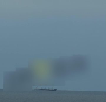 Соцсети: в Одессе прилетело по судну в море
