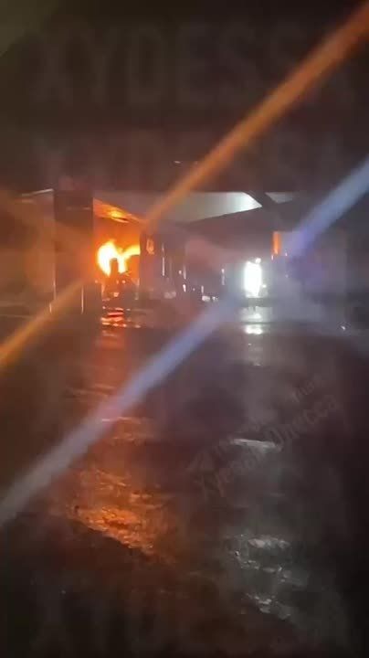 Заправка в Одесской области после атаки российского БПЛА