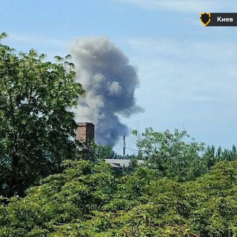 Российские военные нанесли удар баллистикой по Киеву