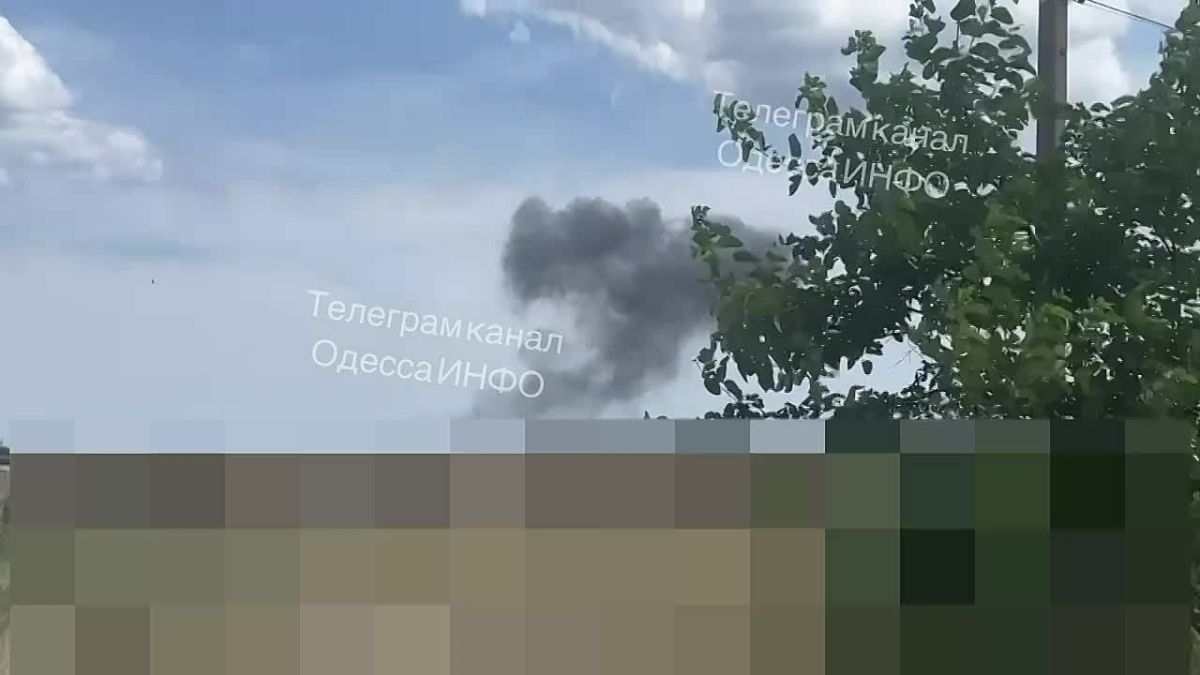 Взрывы и пожары: поражены объекты инфраструктуры врага в Одессе и Черноморске