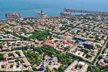 ВС РФ нанесли удары по портовой инфраструктуре Украины, а также по судам, задействованным в интересах ВСУ — Минобороны РФ