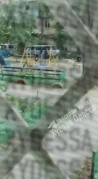 В Одессе мужчина открыл огонь по сотрудникам ТЦК