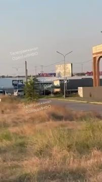 Будни оккупации. Одесса, Эпицентр, 7 километр 10 людоловов ТЦК на 2-х бусах похитили мужчину