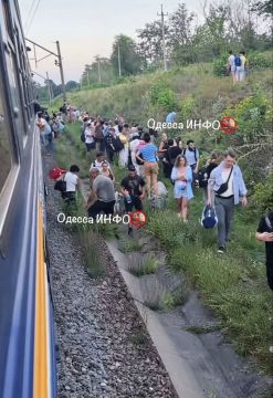 ����� ������ � ������ ��� ������������� ����� 12 ����� ��-�� �������� ���������