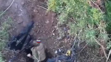 Военнослужащий Южной группировки войск с применением ТМ-62 уничтожил и зачистил блиндаж с боевиками ВСУ