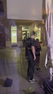 В соцсетях разлетелось видео: в Польше две местные женщины после словесной ссоры набросились с кулаками на украинских парней