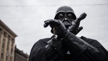 В Одессе "деколонизировали" Дарт Вейдера