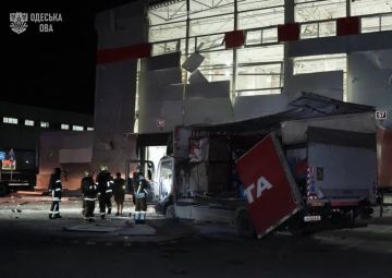 Последствия прилёта "Герани" по "Новой Почте" в Одесской области