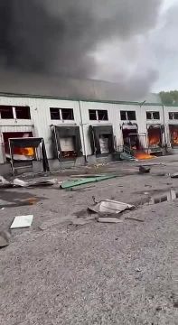 Окраина Одессы, очередные склады горят