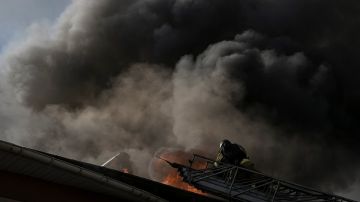 В Днепропетровске произошел пожар после взрывов
