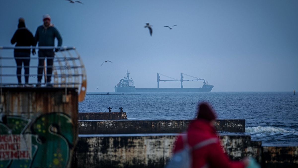 ВС РФ поразили судно, доставлявшее военные грузы в Одессу