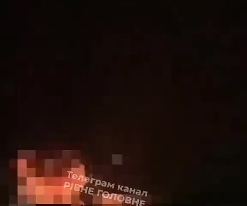Винница и Житомир остались без света — в Запорожье и Кривом Роге поражены крупные предприятия Винница осталась без электроснабжения после ночных взрывов. Электротранспорт в городе не работает, критически важные объекты...