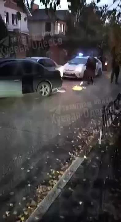Одессит набросился с ножом на сотрудника ТЦК